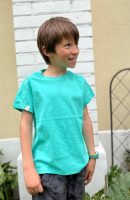 version T-shirt pour enfants des vêtements adaptés au handicap, à la mobilité réduite et à la perfusion